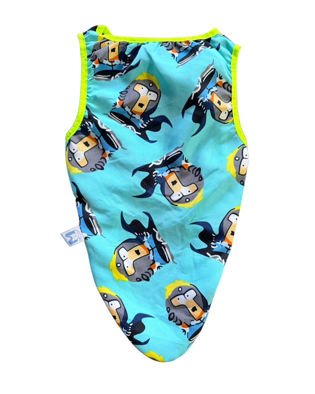 Camisilla Esencial - Personajes