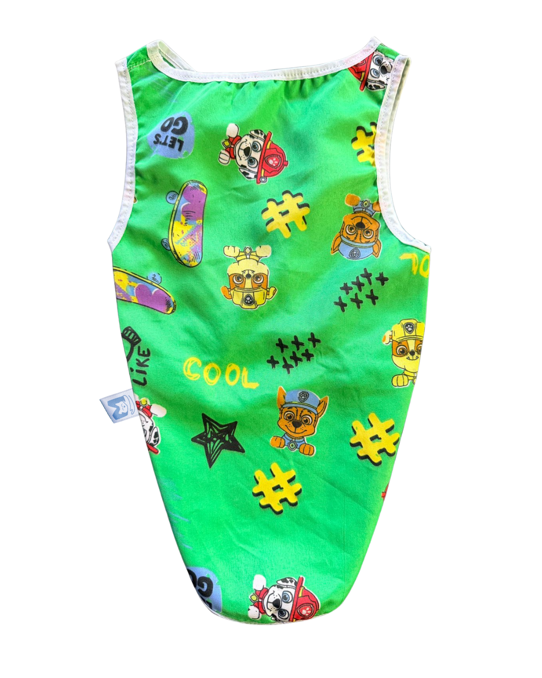 Camisilla Esencial - Personajes